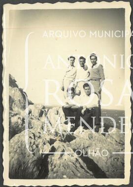 Américo Reis (Filipe) com grupo de amigos da terra