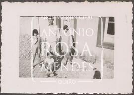 Américo Ricardo Soares dos Reis  com os primos