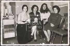 Tias,sobrinha e mãe do Sr. Américo