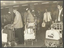 Jogadores S.C. Olhanense no Aeroporto de Lisboa.