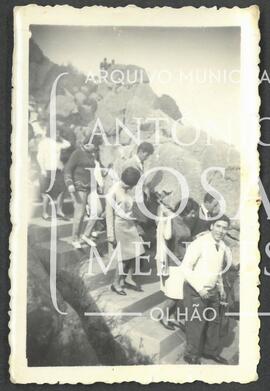 A descida pelas escadas do Cerro da Cabeça